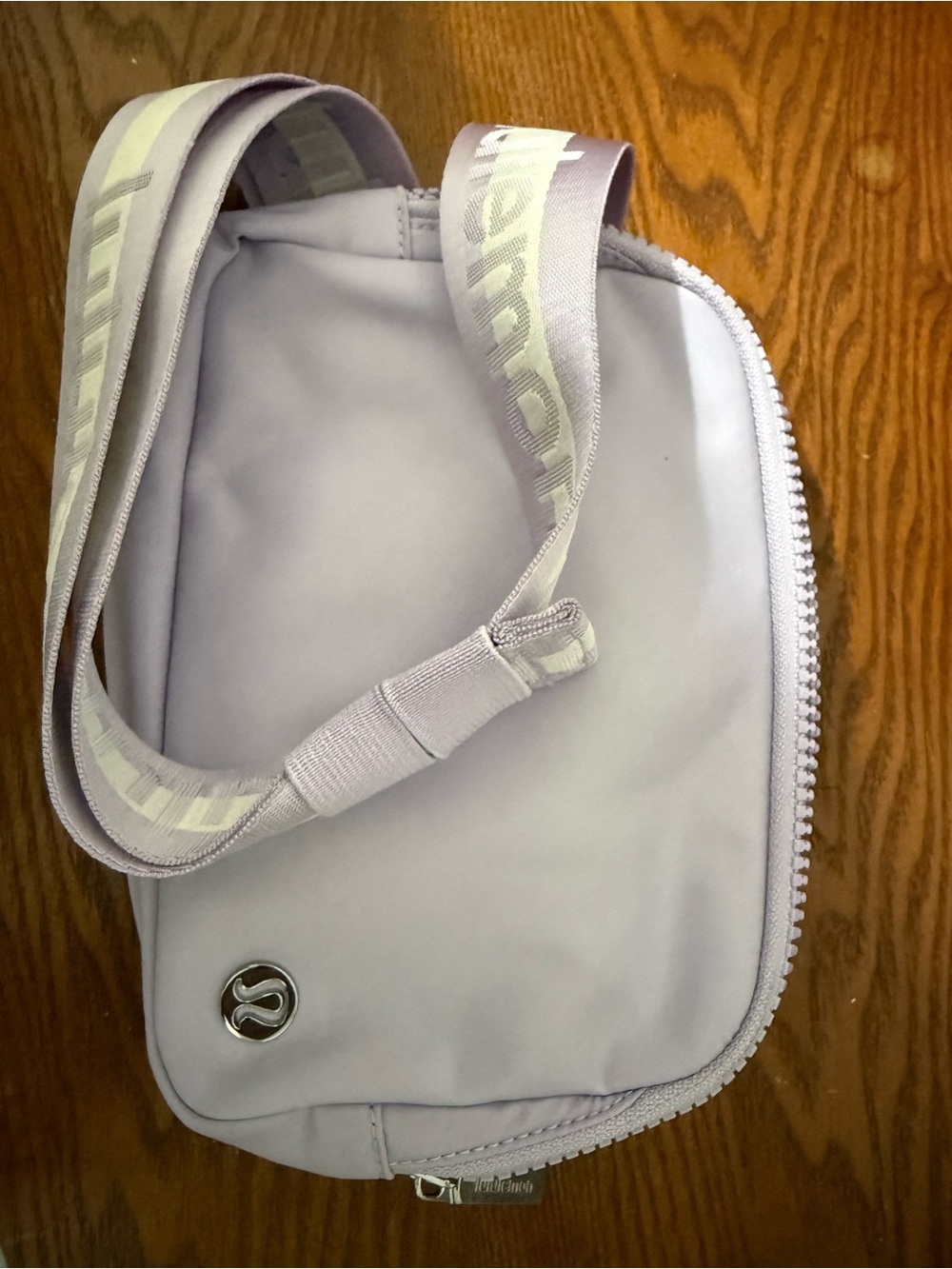 Lululemon Athletica Bag in Lavender - Picture 2 of 3